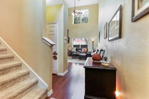 06-4645 Penelope Ln-6.jpg